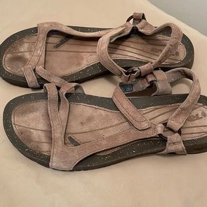 Teva Ysidro Sandals Size 10